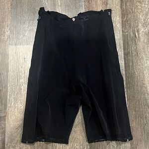 Design Veronique Compression Shorts